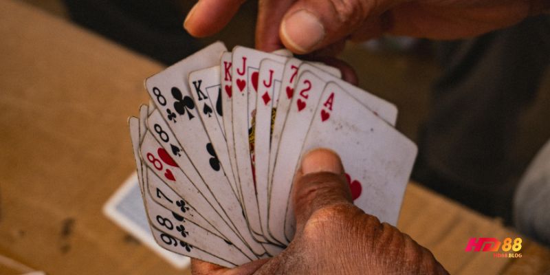 luật chơi tiến lên miền nam